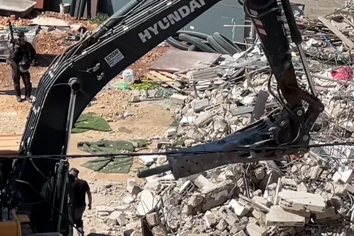 post-title