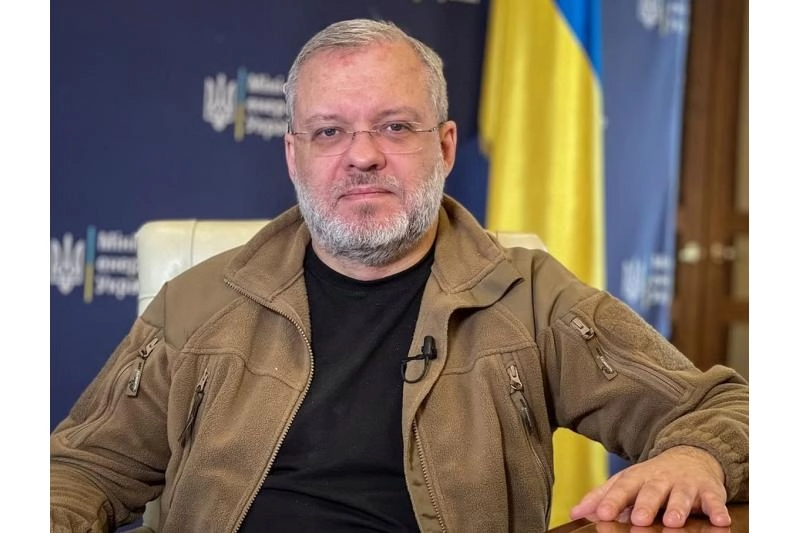 اعتقال وزير سابق .. قضية "ميداس" تزلزل أوكرانيا