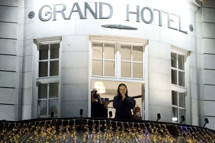 2d217800-d7a1-11f0-918b-9ffb12de5d9f-file-1765574769519-413668257?&w=700&compress=80&gravity=face