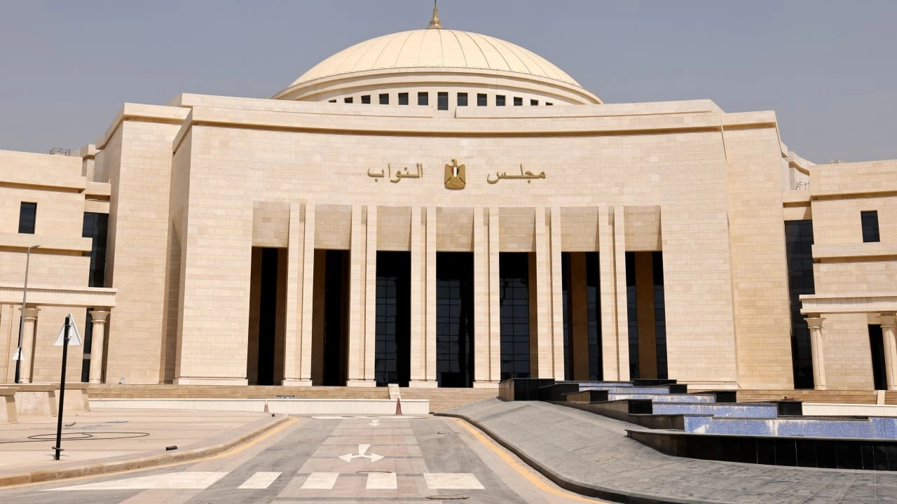 البرلمان المصري يقر التعديل الوزاري الجديد