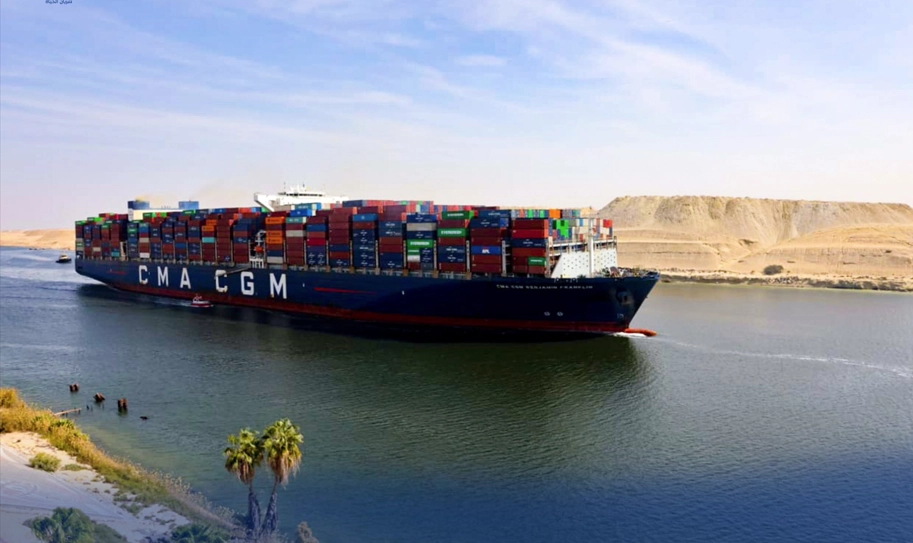 قناة السويس تجني ثمار اتفاق التهدئة في غزة