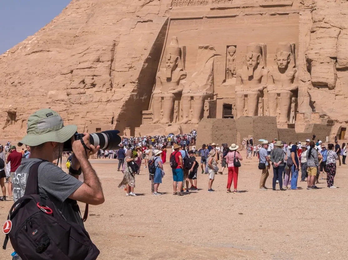 السياحة المصرية.. أداء استثنائي وأرقام قياسية في 2025
